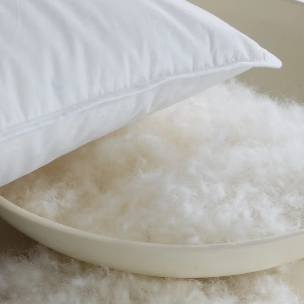Nwot SET Of 2 QUINCE Luxe Goose Down Pillows Standard Soft/Medium 3228 - Picture 5 of 14